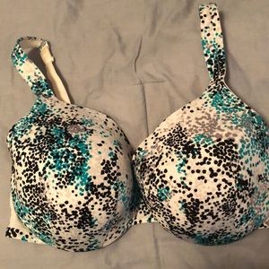 40DD Molded cup bra